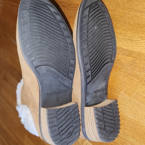 Emulated Australia boots - Picture 3 of 11